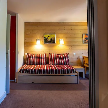 Apartment Avec Balcon, Parking, Proche Centre - Fr-1-351-249