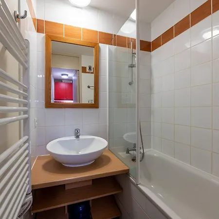 Appartement Avec Balcon, Parking, Proche Centre - Fr-1-351-249 La Plagne