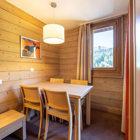 Avec Balcon, Parking, Proche Centre - Fr-1-351-249 La Plagne