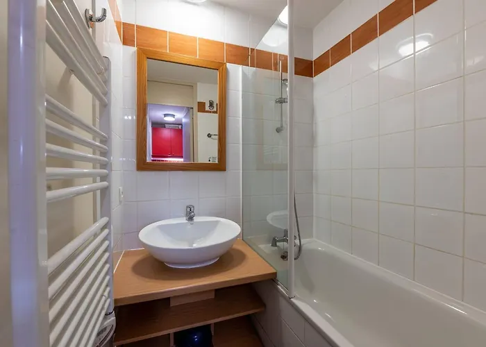 Appartement Avec Balcon, Parking, Proche Centre - Fr-1-351-249 La Plagne