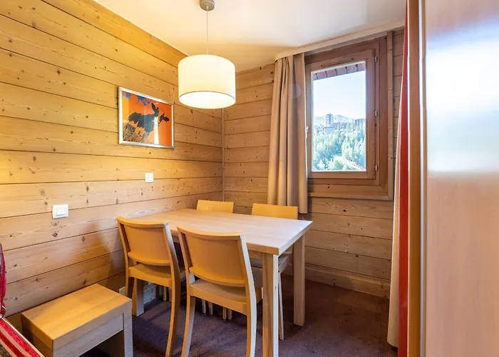 Avec Balcon, Parking, Proche Centre - Fr-1-351-249 La Plagne